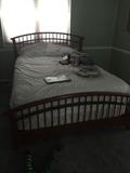 QUEEN SIZE BED