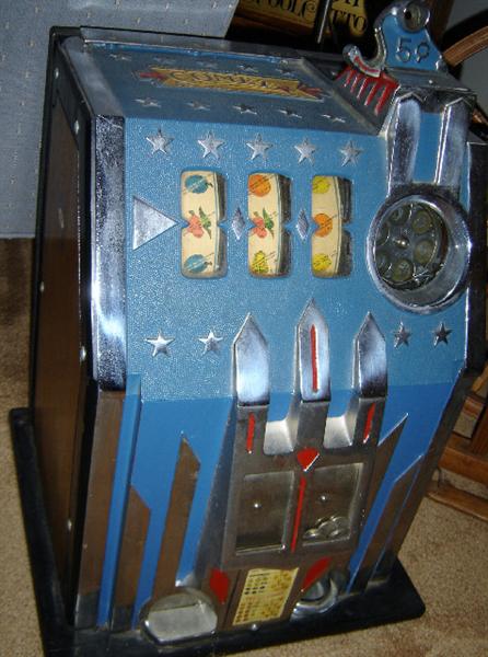 5-Cent Comet Slot Machine made by Pace Mfg.