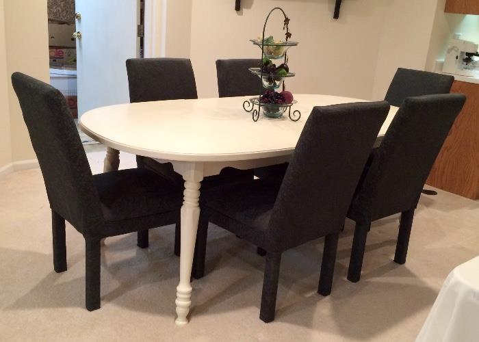 Shabby Chic Table with Six Chairs