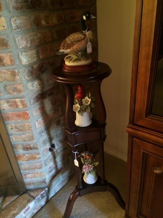 Three tiered plant stand; porcelain birds