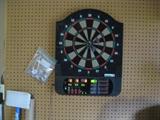 Electronic dart game