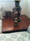 Table matching couch