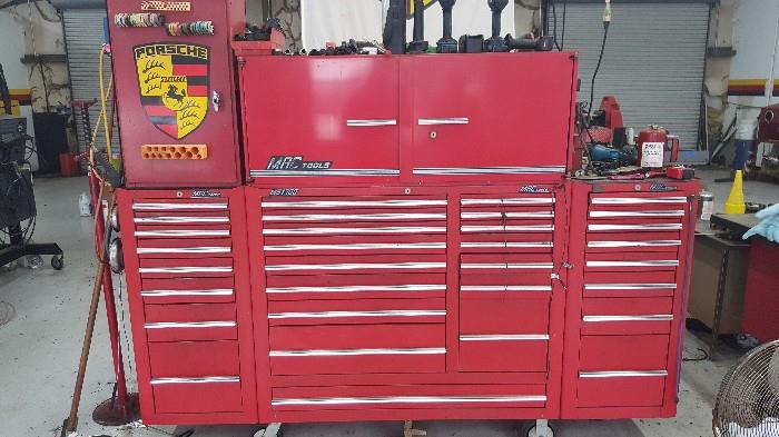 MAC TOOLS M81700 tool box