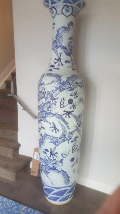 Chinese antique vase 7' H x 60 1/2" round $800