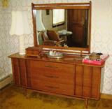 immaculate retro bedrm dresser