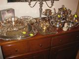A variety of Silver Plate items, Reed and Barton, Onieda, International, some Quadraplate