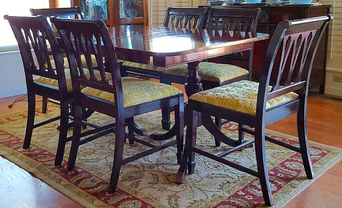 Lovely Diminutive Antique Dining Room Table with Six Chairs
