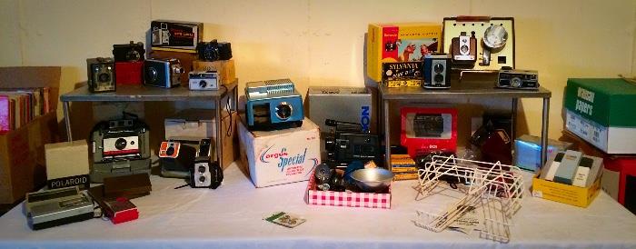 Collection of Vintage Cameras & Accessories