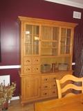 China cabinet, hutch