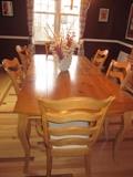 Dining Rom Table, 6 chairs, one leaf. Leaf Pictured in table