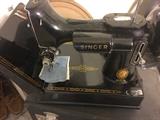 Singer featherweight 221 sewing machine