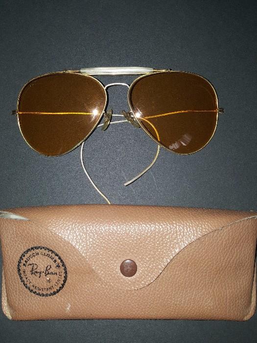 Vintage Ray-Ban USA AmberMatic Aviator 62mm Bushnell Bausch & Lomb Sunglasses