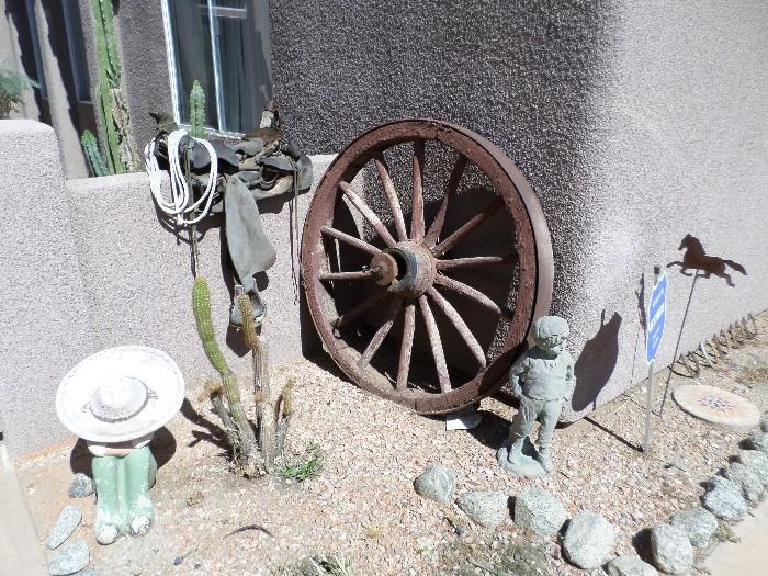 Outdoor Western  Decor, Wagon Wheel
