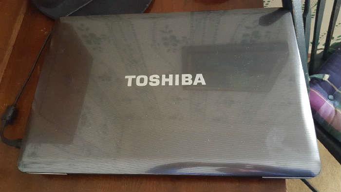 Toshia lap top computer