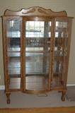 Vintage china/curio cabinet