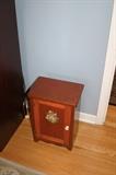 Small cabinet