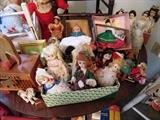 Dolls, dolls dolls!