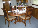 Dining Table w/Chairs
