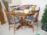 Dining Table w/Chairs