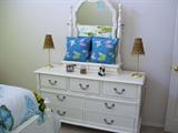 Dresser w/Mirror