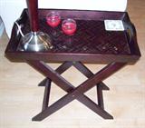 Removable Tray Top Table