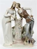 LLADRO PORCELAIN FIGURINE, H 18", "ROMEO AND JULIET"