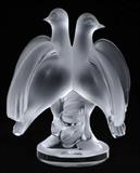 LALIQUE PARIS CRYSTAL DOVES H 8 1/2" W 7"