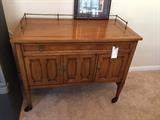 #9 Drexel solid wood sideboard on wheels 40x20x32 $275