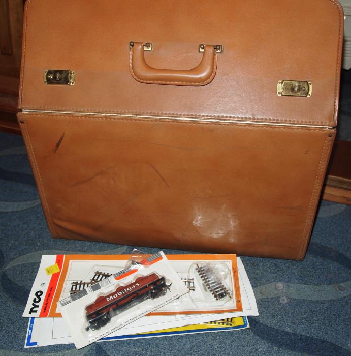 Case full of Ho / Tyco Toy Trains
