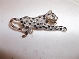 Leopard Pin, Unique