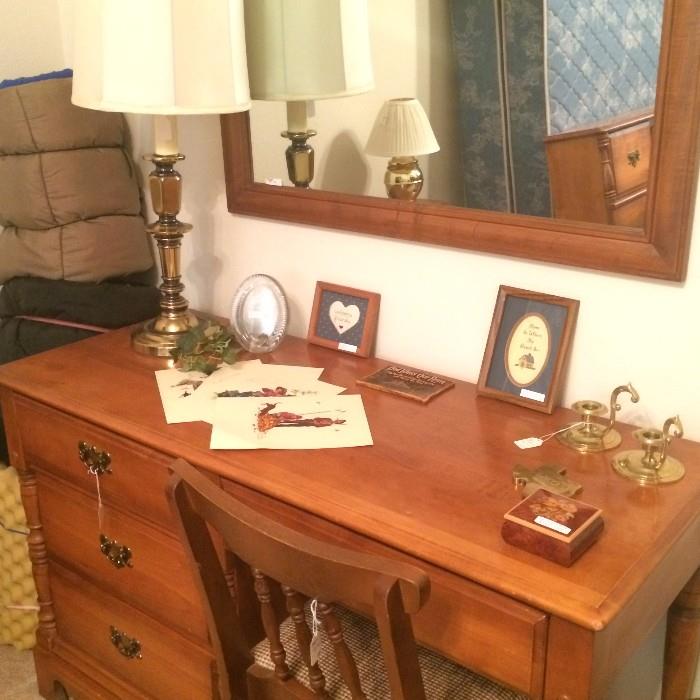 Maple 4-drawer desk & framed mirror