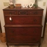 Antique chest of drawers