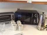 Kitchen small appliances 