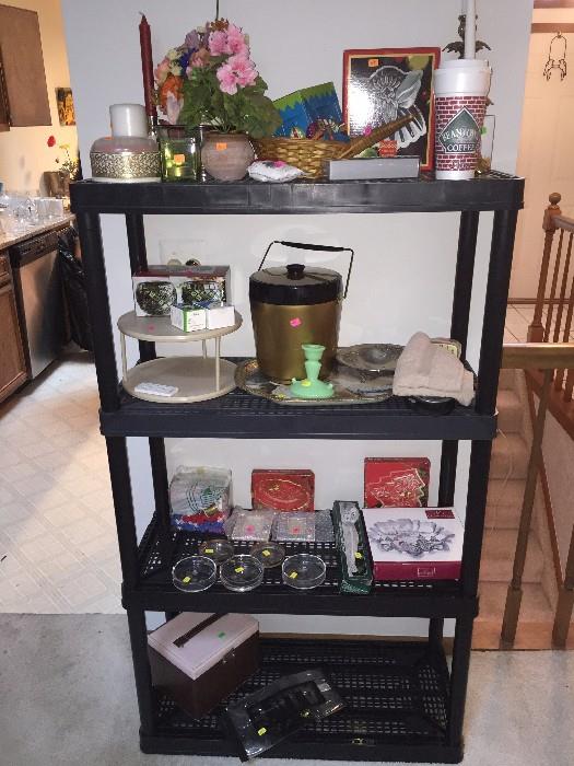 HOUSEWARES AND HOME DECOR'