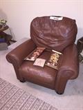 BROWN LEATHER RECLINING CHAIR