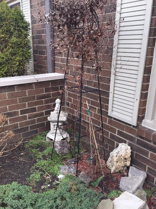 GARDEN DECOR'