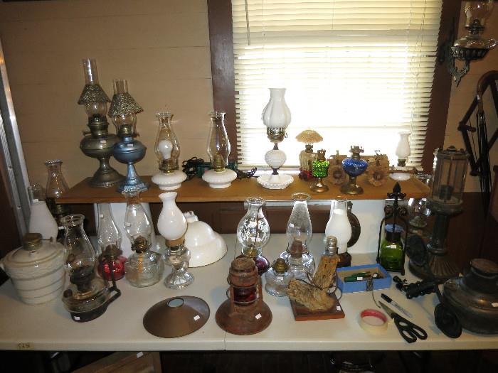 Rayo, Railroad And Other Very Nice Oil Lamps And Electrified Lamps