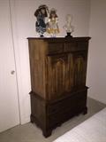bedroom chest / armoire small