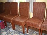 set of 6 wicker chairs in great condition