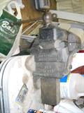 bench vise..old