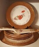 Adorable gold-edged dessert set