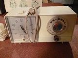 CLOCK RADIOS