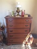 Vintage Dixie 5 drawer dresser