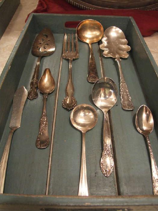 SILVER PLATED FLATWARE PIECES