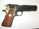 Colt 1911 Mark IV / series 70 .45 auto 