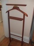 Brevettato valet stand