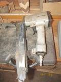 NAIL GUN