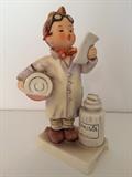 HUMMEL LITTLE PHARMACIST 6"