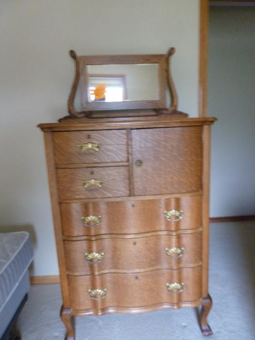 Antique Dresser/tall boy/men's chest with mirror