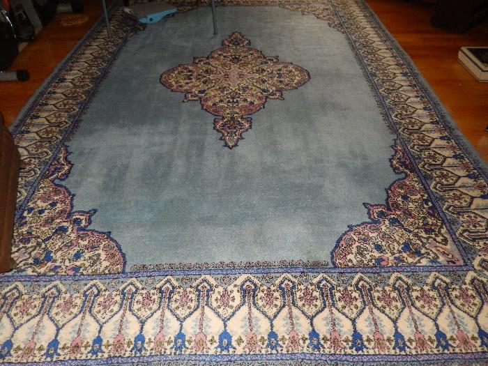 Stunning area rug.